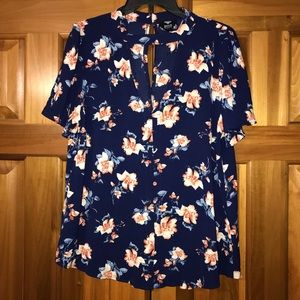 Blue flower print top